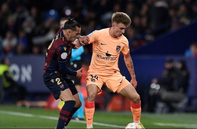 La Liga -Atletico binder midtbanetalent til 2028