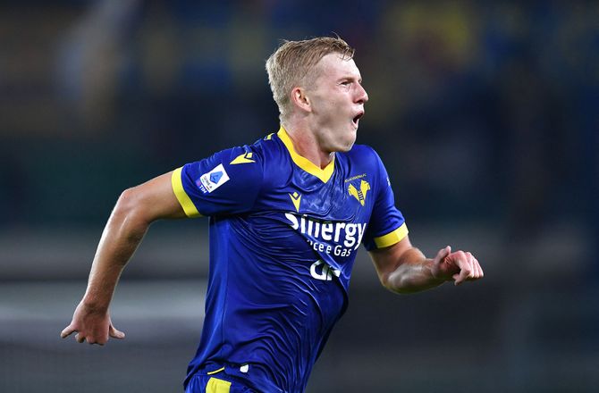 3F Superliga -Avis: FCK melder sig ind i kampen om Serie A-back