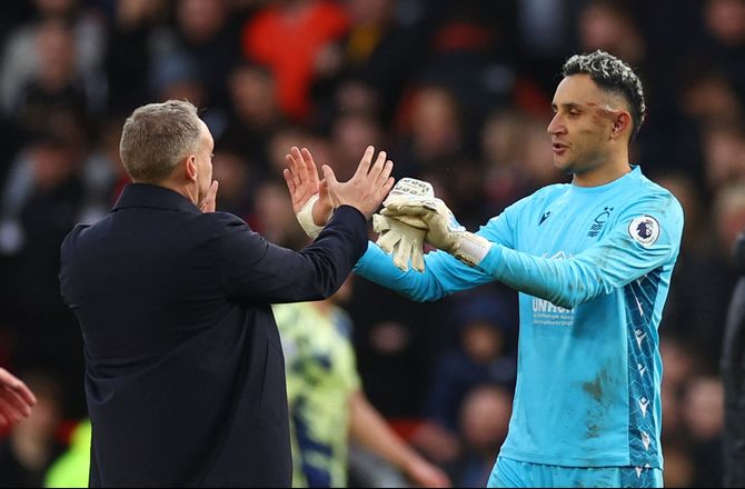 Serie A -Medie: Keylor Navas nærmer sig Serie A-klub