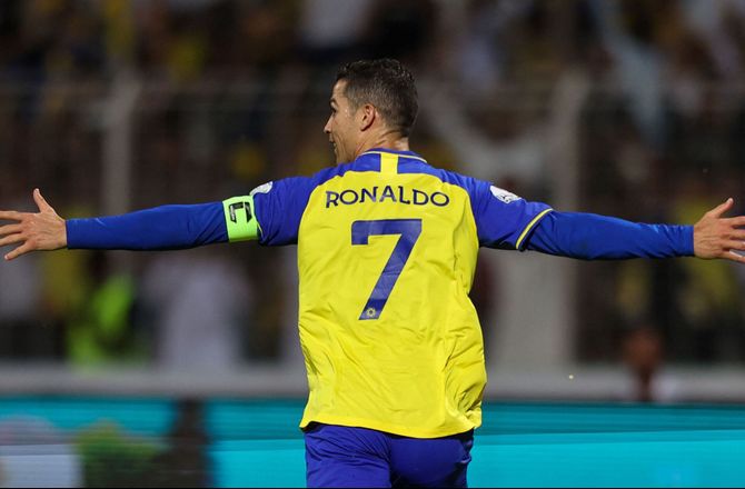 1. Division -Ronaldos frisparksdrøn hjalp Al Nassr til flot comeback