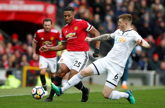 Premier League -Tidligere PL-spiller stopper karrieren som 29-årig