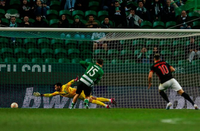 Europa League -Sporting-midt forsvarer målmand efter fejl mod FCM