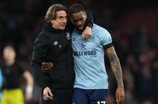 Premier League -Frank jubler: Vigtigt at holde liv i ubesejret stime 