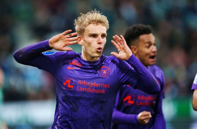 3F Superliga -Bedøm selv: Hvilket mål var Isaksens bedste i hattrick-show?