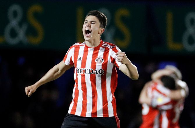 Premier League -Kultfigur forlænger i Sunderland
