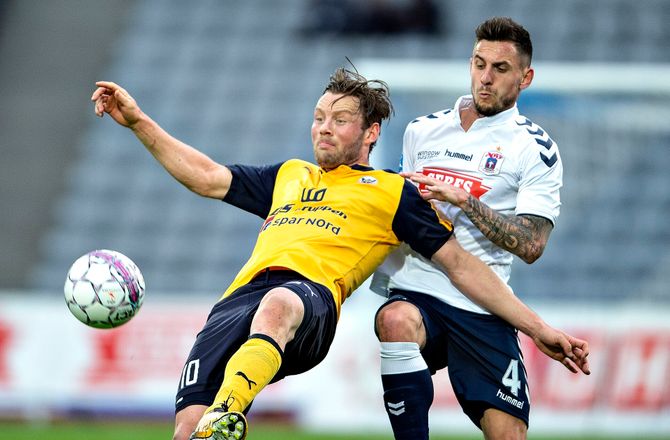 North American Soccer League -Daniel A. Pedersen stortrives i Californien: Overraskende god løn
