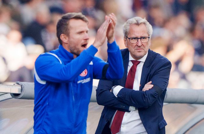 3F Superliga -Würtz forsvarer Hamrén: Det er helt hen i vejret