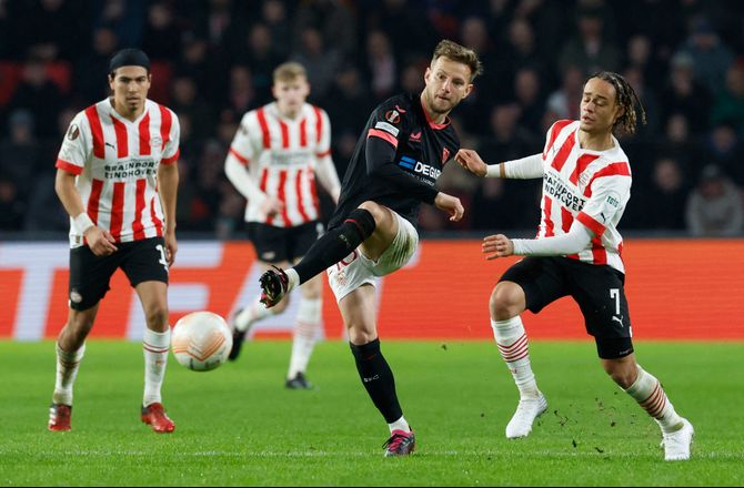 Europa League -Sevillas forspring akkurat nok til at sende PSV ud af EL