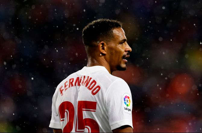 La Liga -Sevilla-midt får fire dages karantæne for at overfuse dommeren