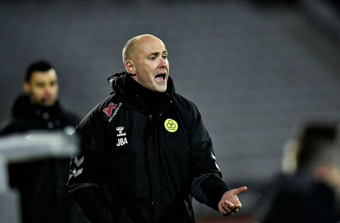 3F Superliga -Horsens-træner trods mareridtsstart: Pilen peger rigtigt