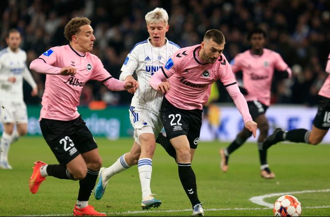 3F Superliga -Bedøm selv: Er OB's udvisning fair?