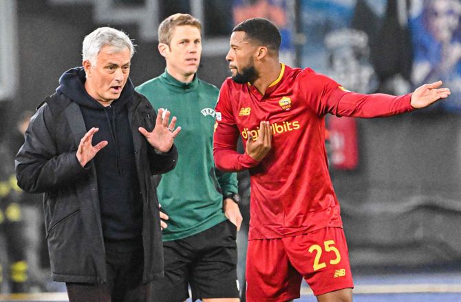 Serie A -Mourinho overfusede dommer: Karantæne fastholdes