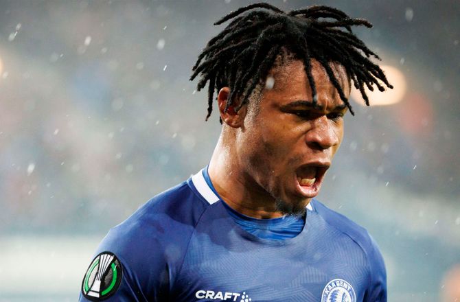 International -Orbans vilde hattrick slår alt og alle: Halverer Salahs rekord