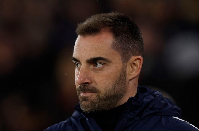 Championship -Sky: Rúben Sélles er favorit til Chris Wilders job 