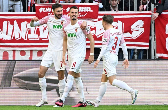 Bundesliga -Augsburg-spids begejstret for Tyskland-udtagelse: En drøm