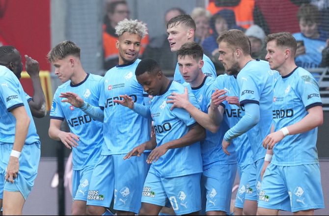 3F Superliga -Randers er i himlen - AaB har kurs mod afgrunden
