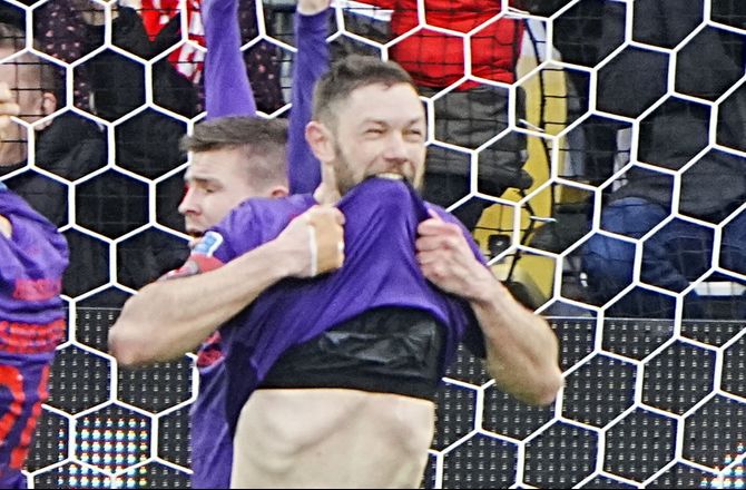 3F Superliga -FCM missede top seks i overtiden: VAR er forfærdeligt!