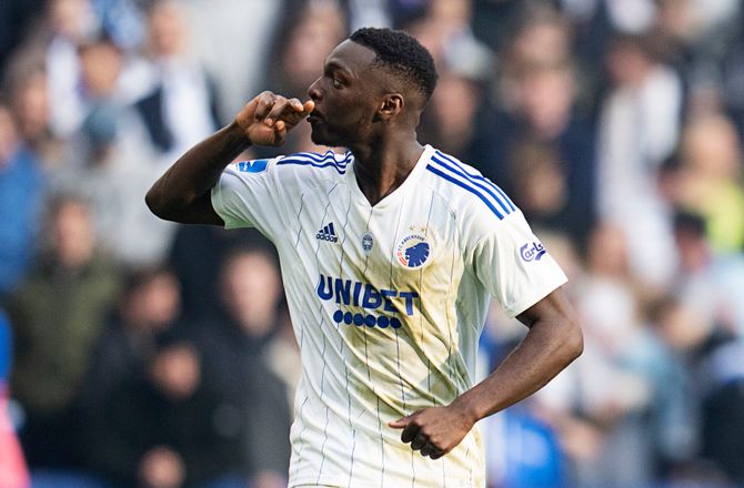 3F Superliga -Daramy vil tilbage til Ajax: Har talt med Huntelaar