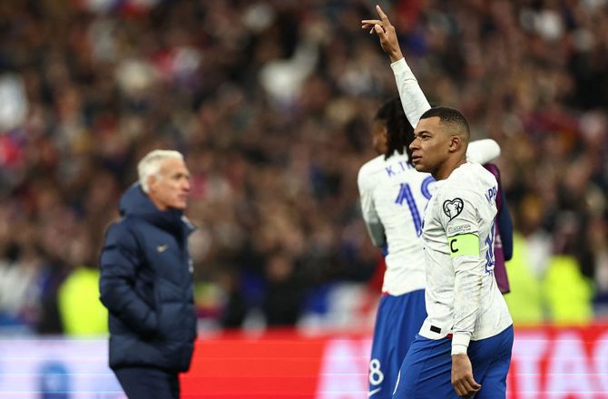 EM -Mbappé smadrede Holland: Godt første skridt 