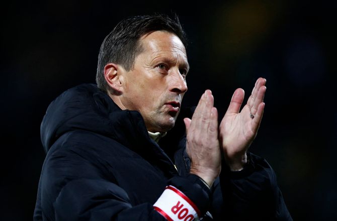 Primeira Liga -Roger Schmidt storroser Benfica: På niveau med Real og Barca