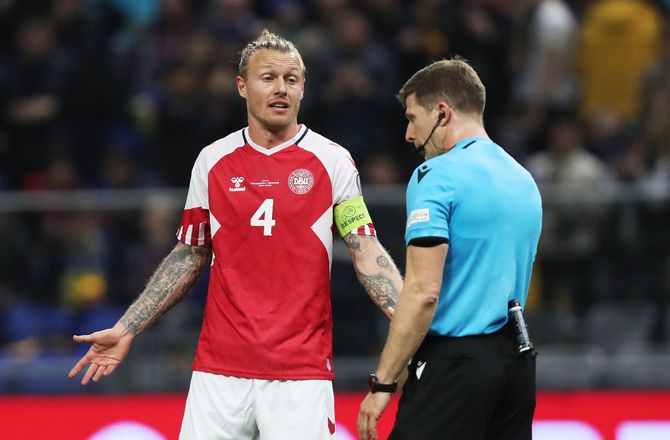 EM -Pinlig berørt Simon Kjær: Skal passe på hvad jeg siger