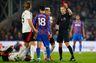 Fik du set den? Palace-japaner udvist for voldsom tackling 