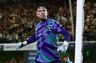 Kæk Grimsby-keeper er splittet: Jeg er United-fan
