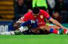 Chelsea-profil båret fra banen: Anklen burde være brækket