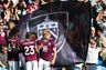 Kriseramte Burnley afviser problemer trods kæmpe gæld