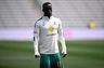 VM-feber: Starstruck Mabil genkender TV-vært til pressemøde