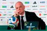 Infantino fordømmer udtalelser om Mbappé