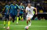 LIVE: Colombia rammer stolpen!