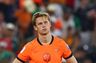 Efter kritik: De Jong beskylder Hollands lægestab