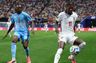 LIVE: DR Congo chokerer England!