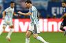 LIVE: Messi tæt på scoring!