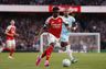 50 mål og 50 assists sender Saka i meget fint selskab