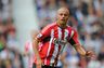 37-årige Wes Brown fortsætter i Indien