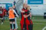 Glæden forsvandt: Kvindelig FCM-profil stopper som 18-årig