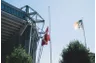 Sørgebind og flag på halv: BIF mindes Ole Bjur
