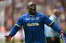 39-årige Akinfenwa tager et år til i Wycombe